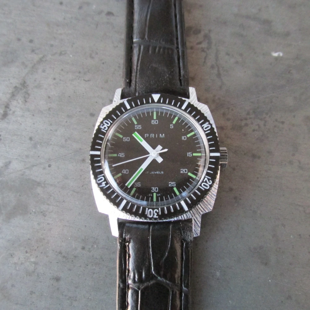 Náramkové hodinky PRIM Sporty z roku 1982