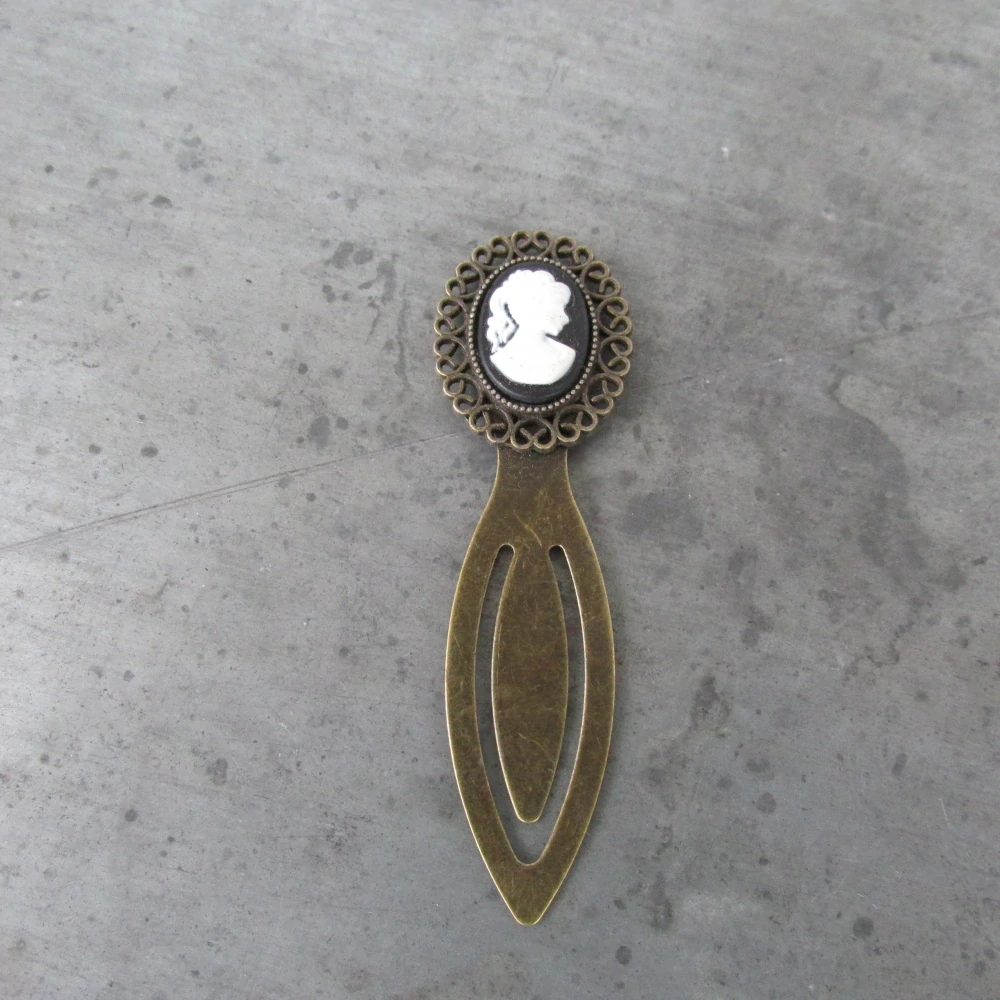 Záložka do knížky s kameí - kamei, steampunková