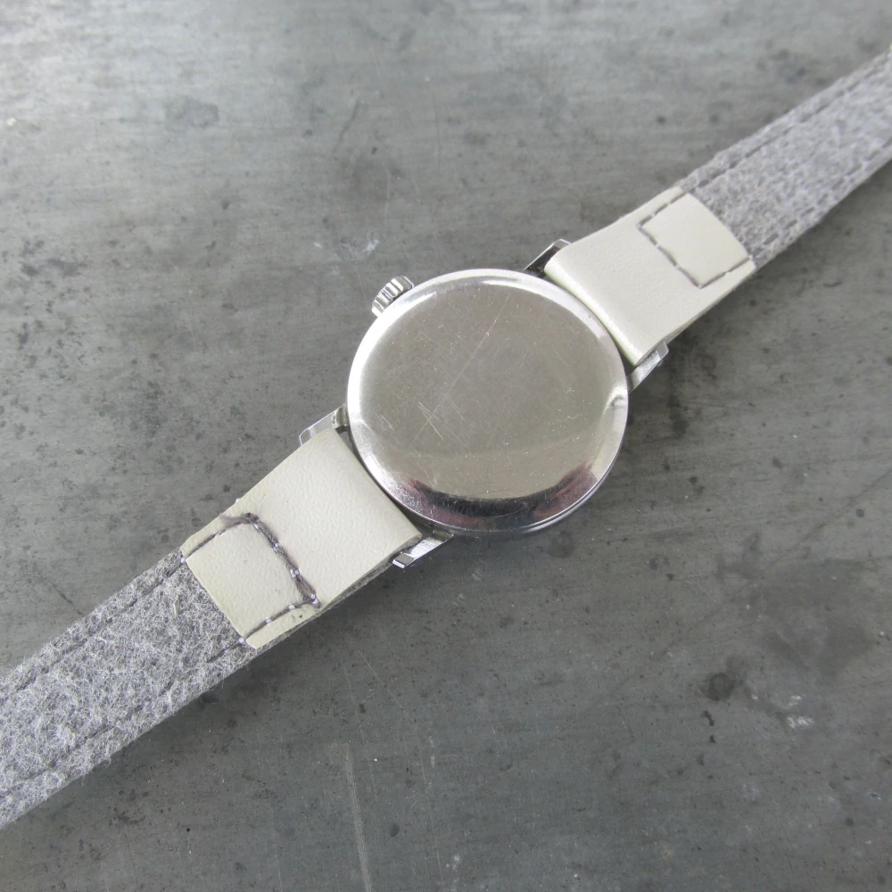 Dámské náramkové hodinky Prim z roku 1979