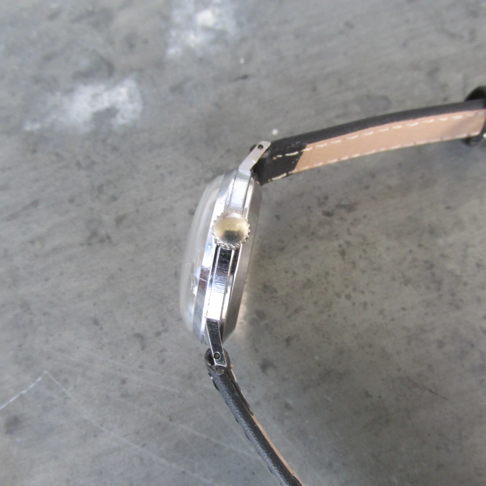 Dámské náramkové hodinky Prim z roku 1961