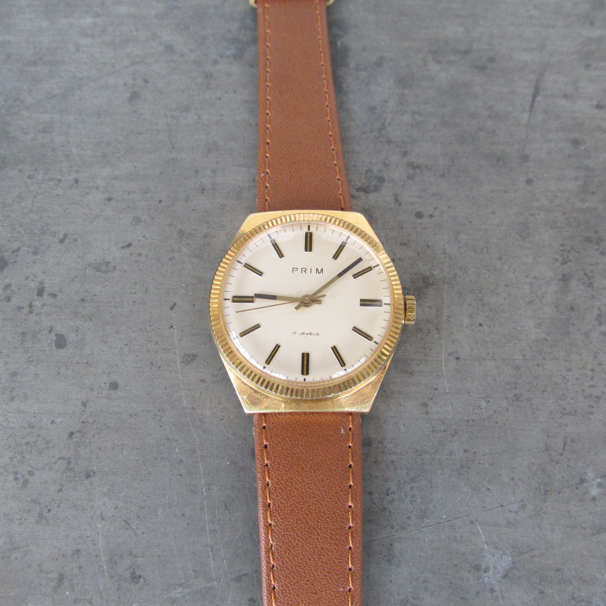 Náramkové hodinky PRIM ala "Rolex" z roku 1984 ve zlaceném pouzdře